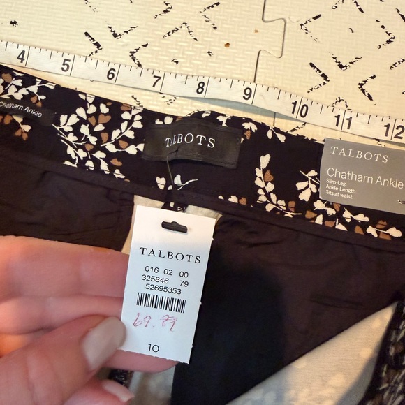 NWT Talbots Chatham Ankle Pants -‎ Petal Print 10 - Picture 8 of 9